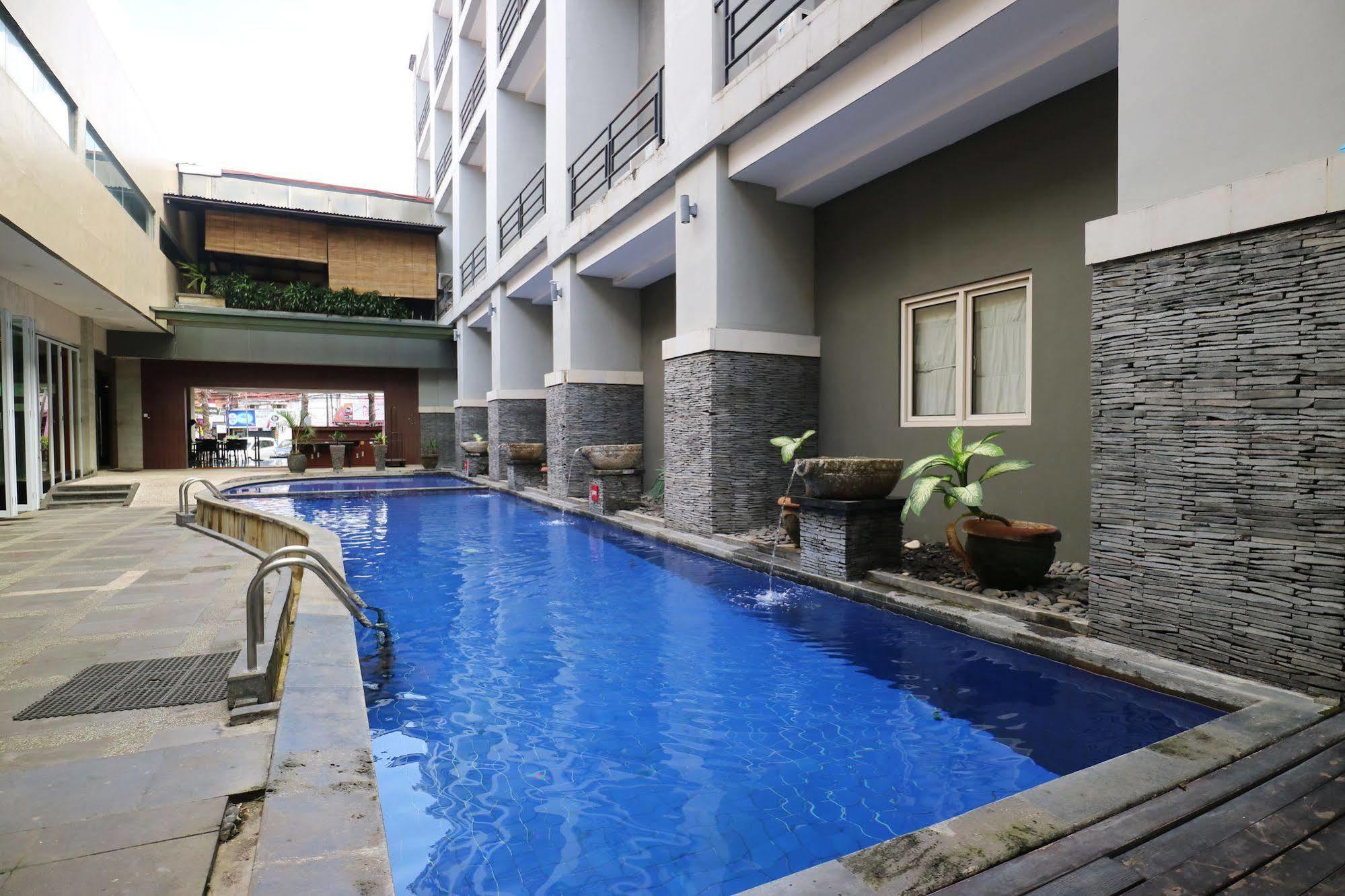 Inna 8 Lifestyle Hotel Denpasar Kültér fotó